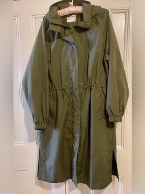 Old Navy Olive Green Tech Trench Hooded Raincoat with Drawstring Waist - Large